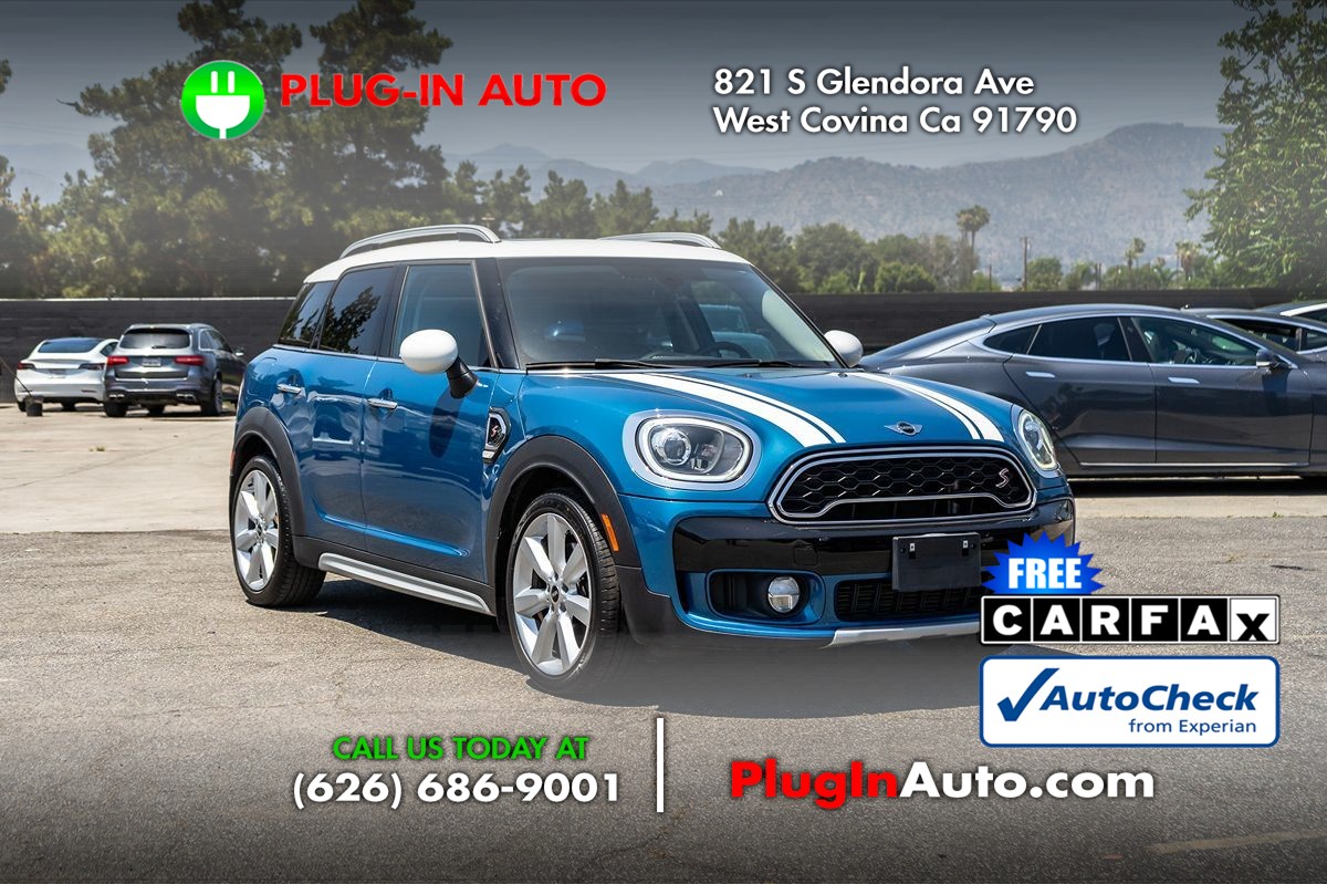 Vehicle image 2 of 28