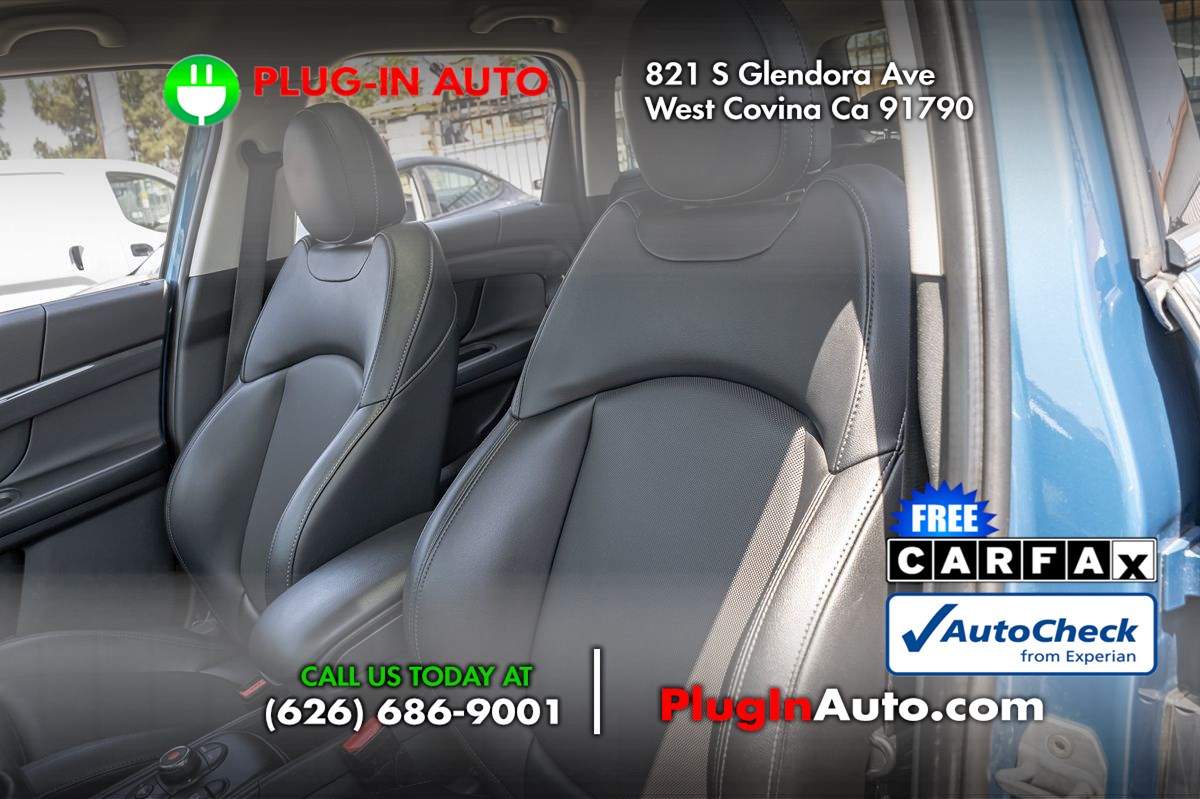 Vehicle image 7 of 28