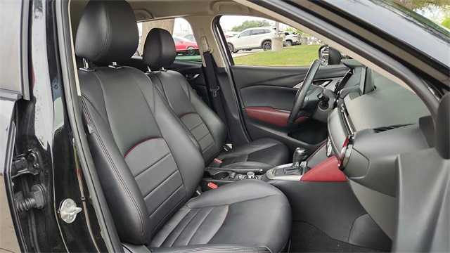 2018 Mazda CX-3 Touring Image 12 of 37