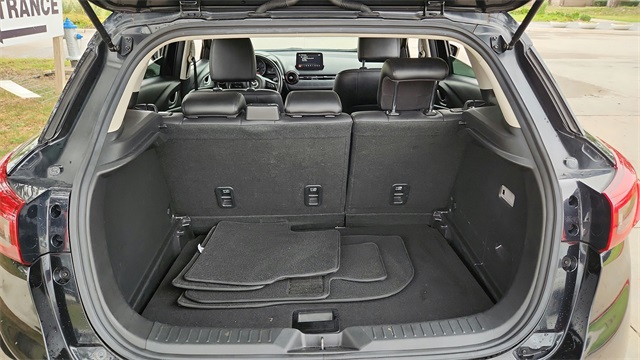 2018 Mazda CX-3 Touring Image 10 of 37