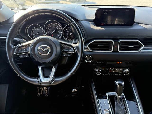 Vehicle image 14 of 25