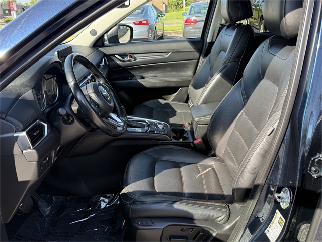Vehicle image 12 of 25