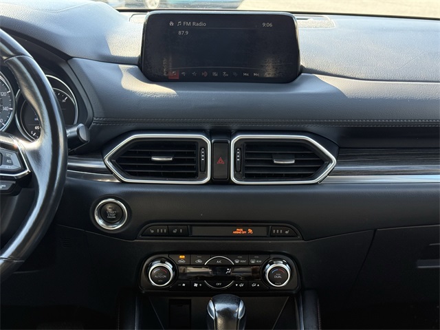 Vehicle image 15 of 25