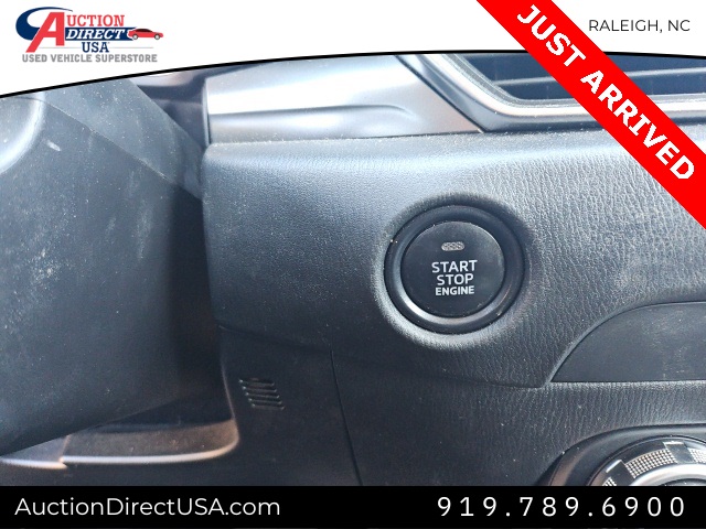 Vehicle image 12 of 21