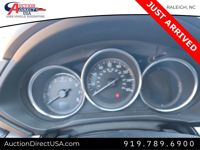 Vehicle image 17 of 21