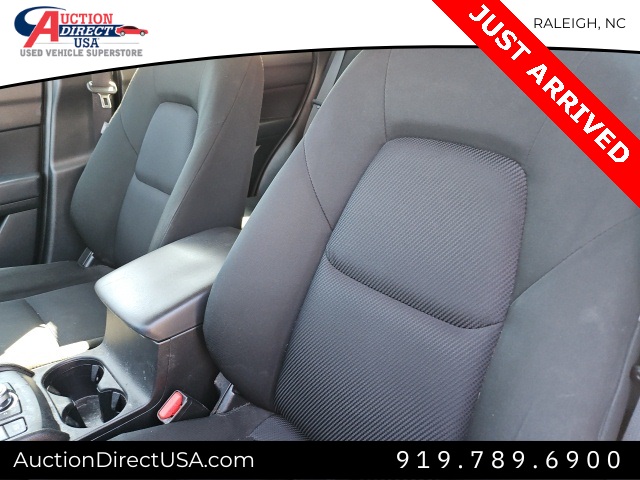 Vehicle image 10 of 21