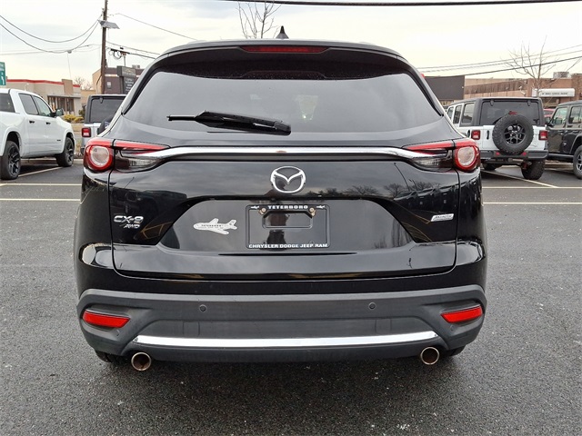 Vehicle image 4 of 32