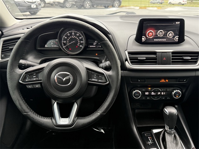 Vehicle image 13 of 24