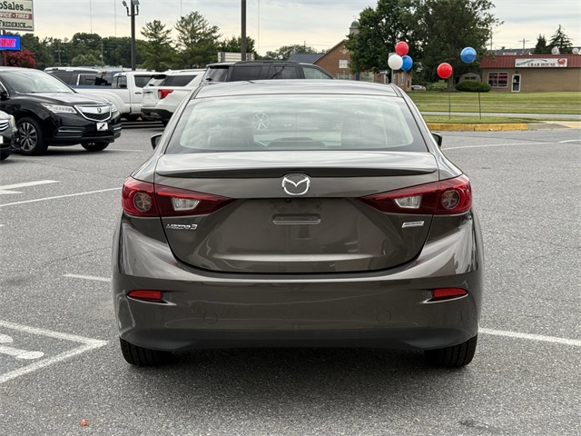Vehicle image 6 of 24