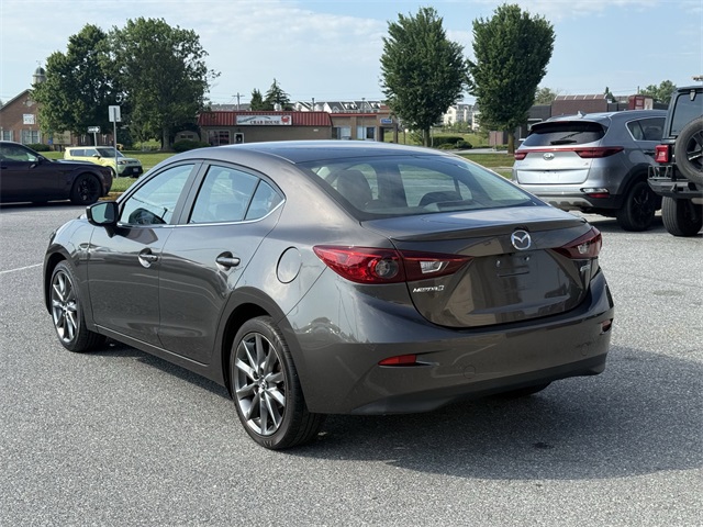 Vehicle image 7 of 24