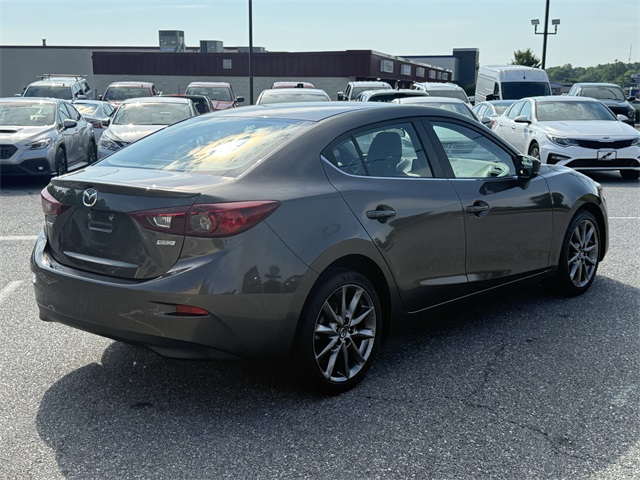 Vehicle image 5 of 24