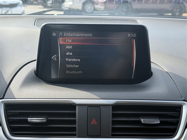 Vehicle image 16 of 24