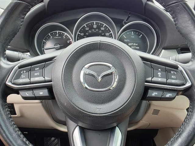 Vehicle image 25 of 37