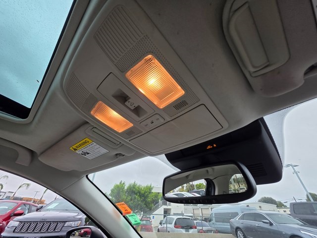 Vehicle image 12 of 37