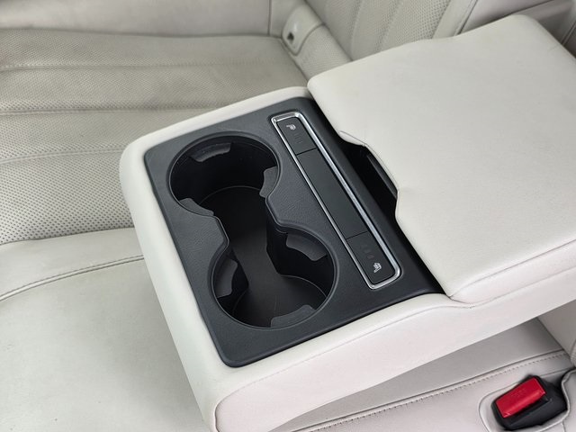 Vehicle image 18 of 37