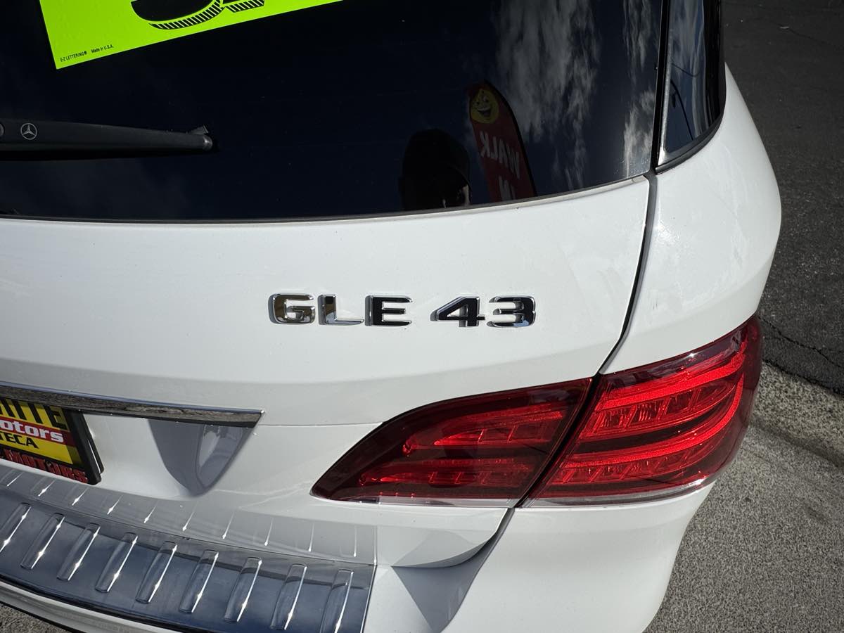 2018 Mercedes-Benz GLE AMG 43 Image 21 of 24