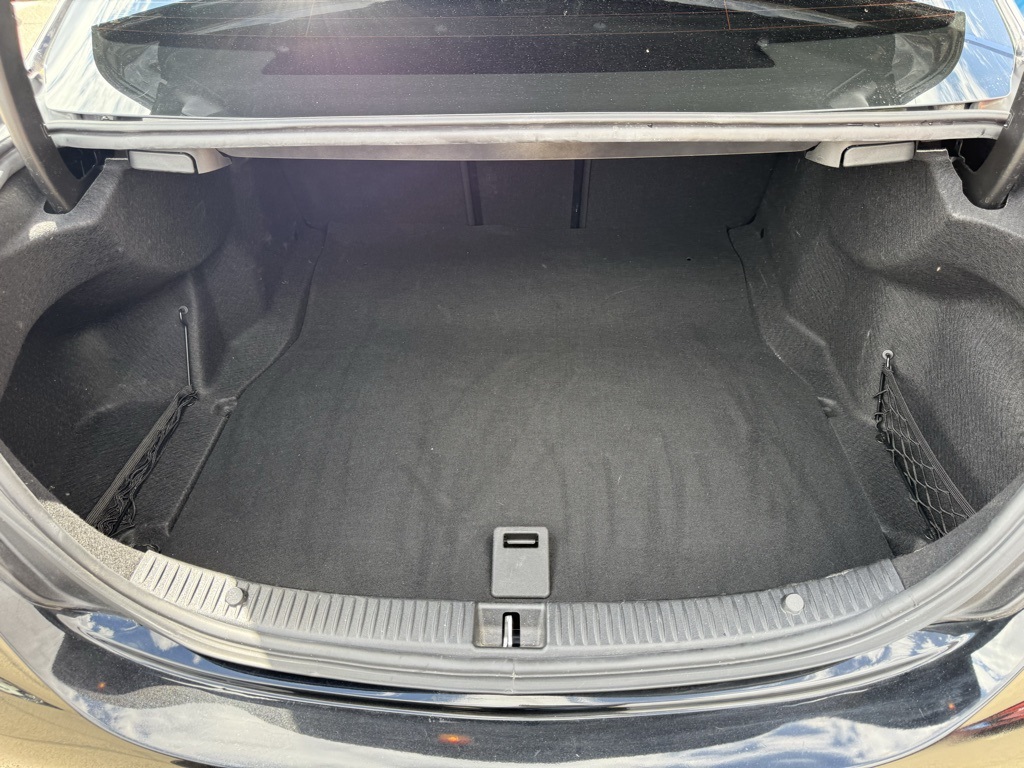 Vehicle image 10 of 26