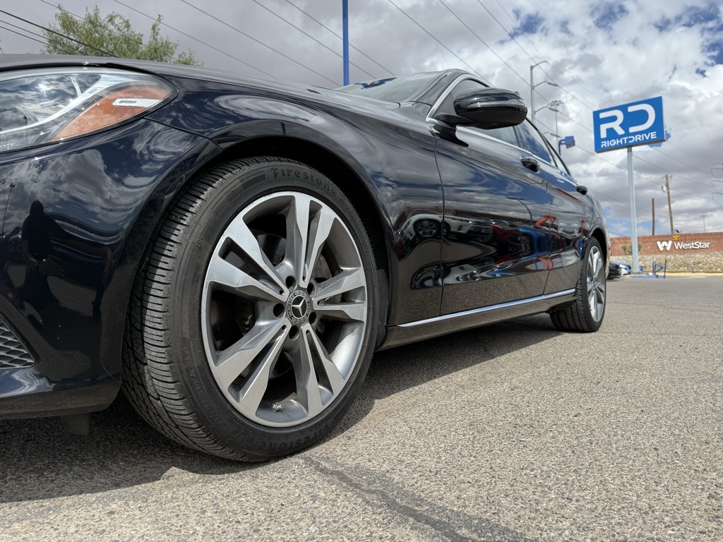 Vehicle image 9 of 26