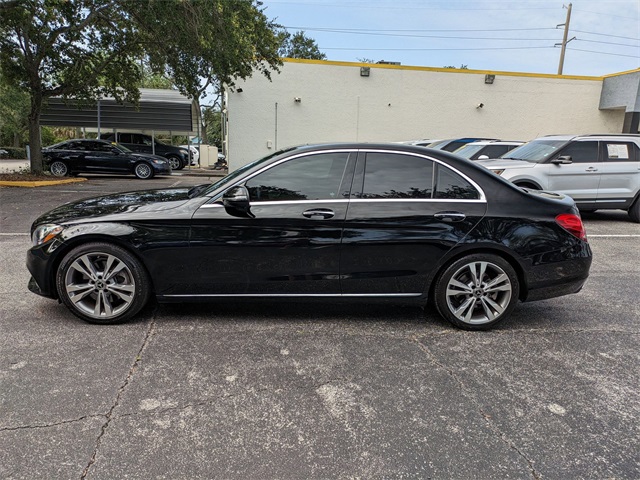 Vehicle image 7 of 32