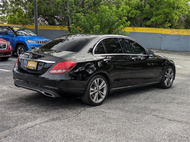 Vehicle image 5 of 32