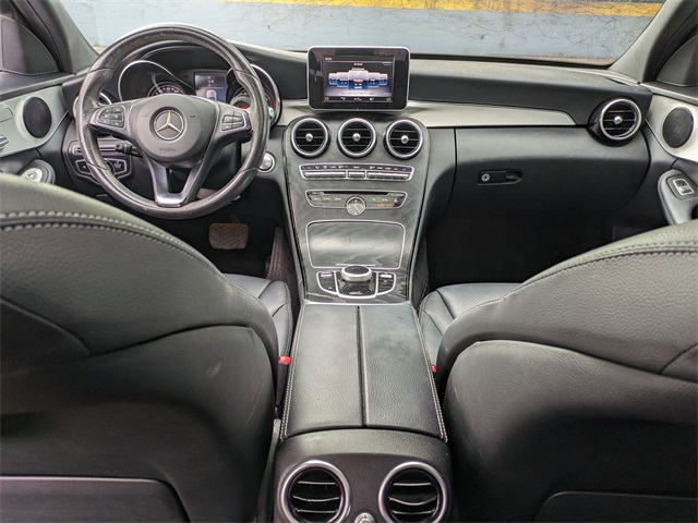 Vehicle image 24 of 32
