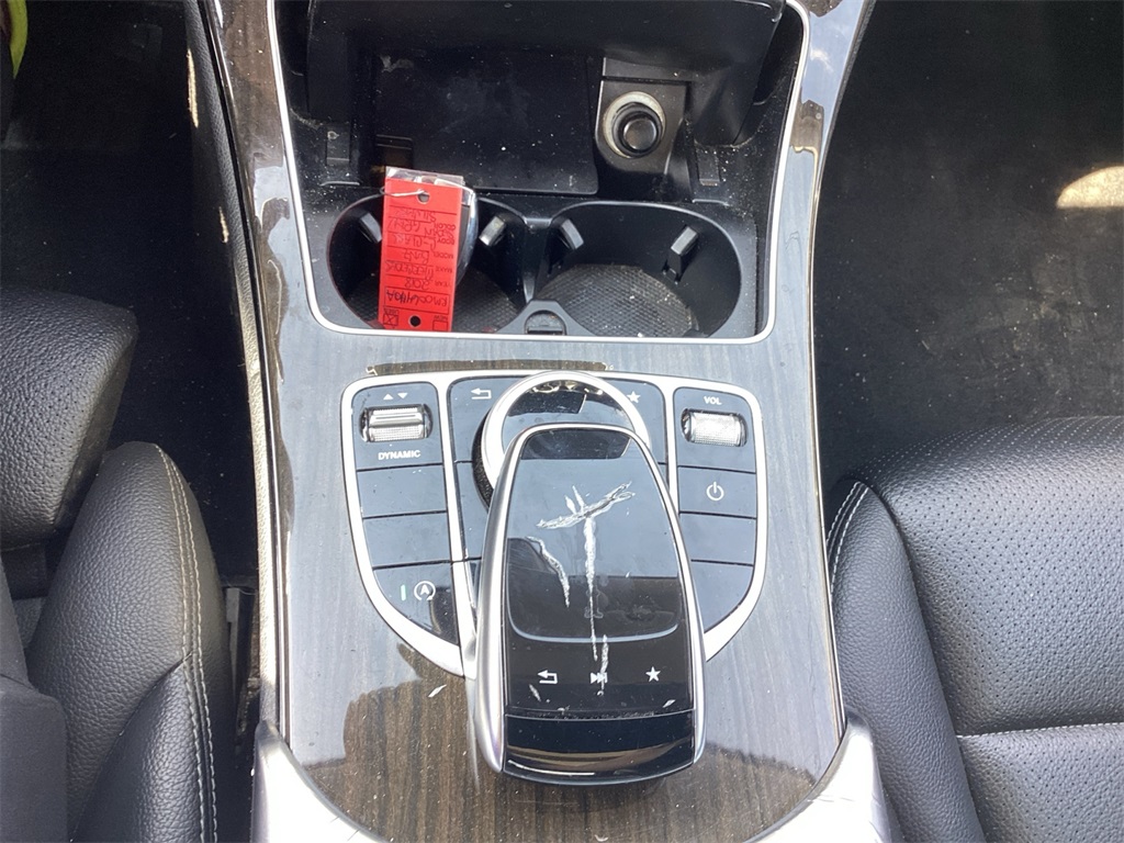 Vehicle image 24 of 25
