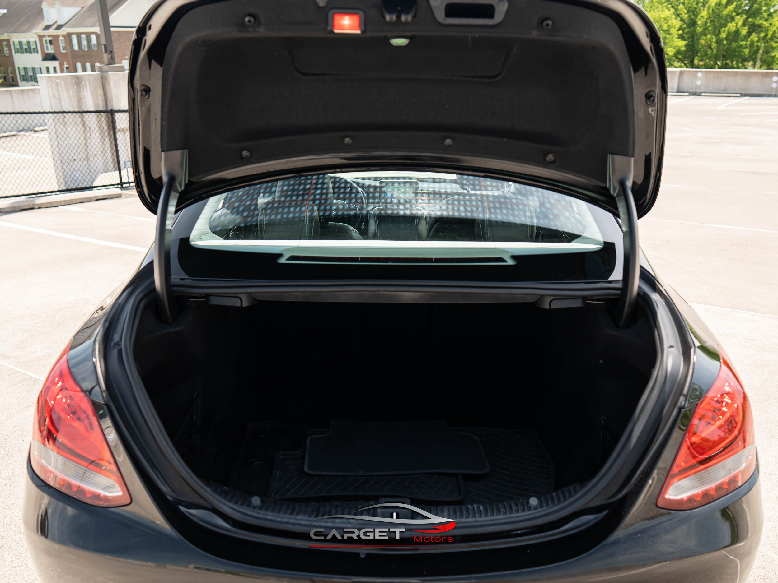 Vehicle image 46 of 51