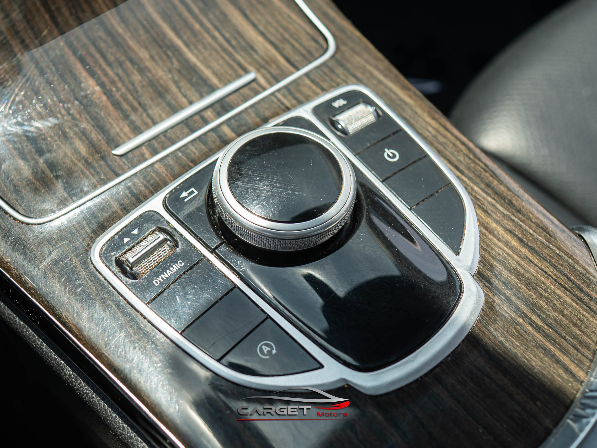 Vehicle image 35 of 51