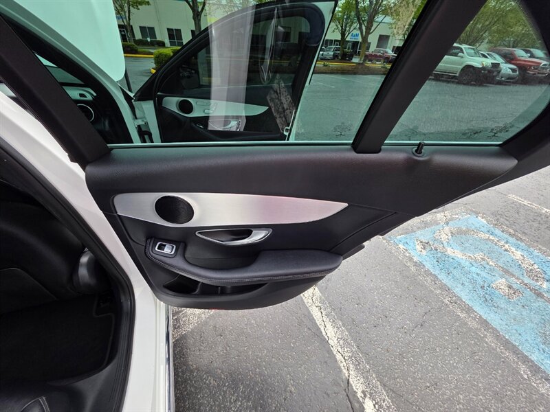 Vehicle image 38 of 54