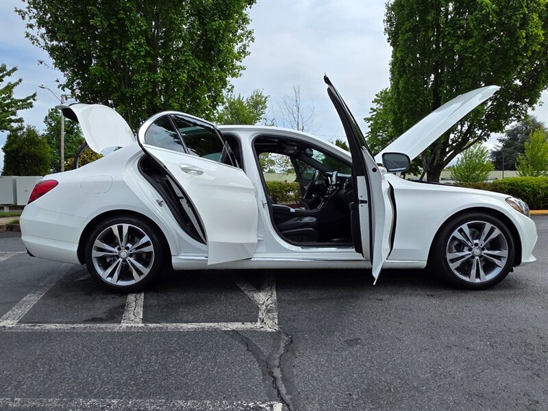 Vehicle image 10 of 54