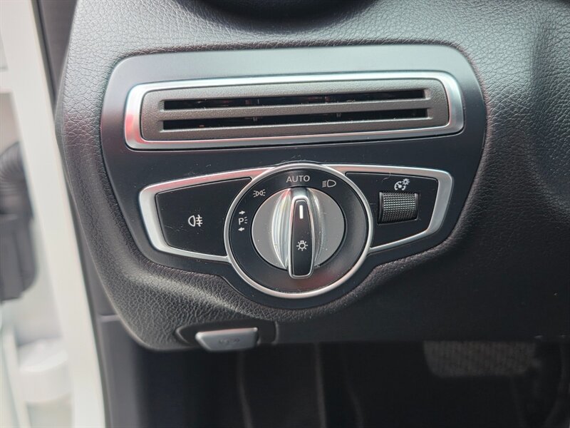 Vehicle image 41 of 54