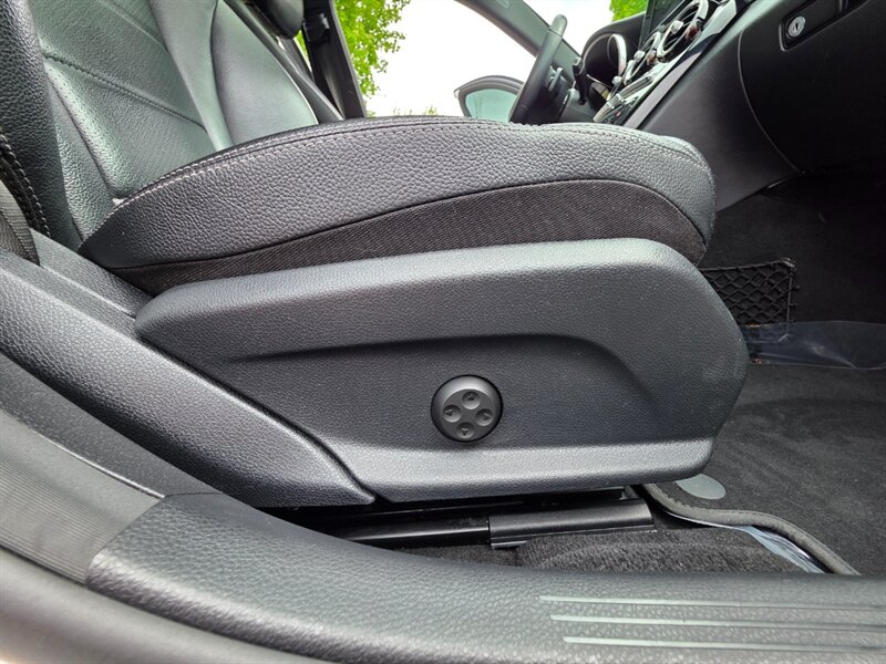 Vehicle image 40 of 54