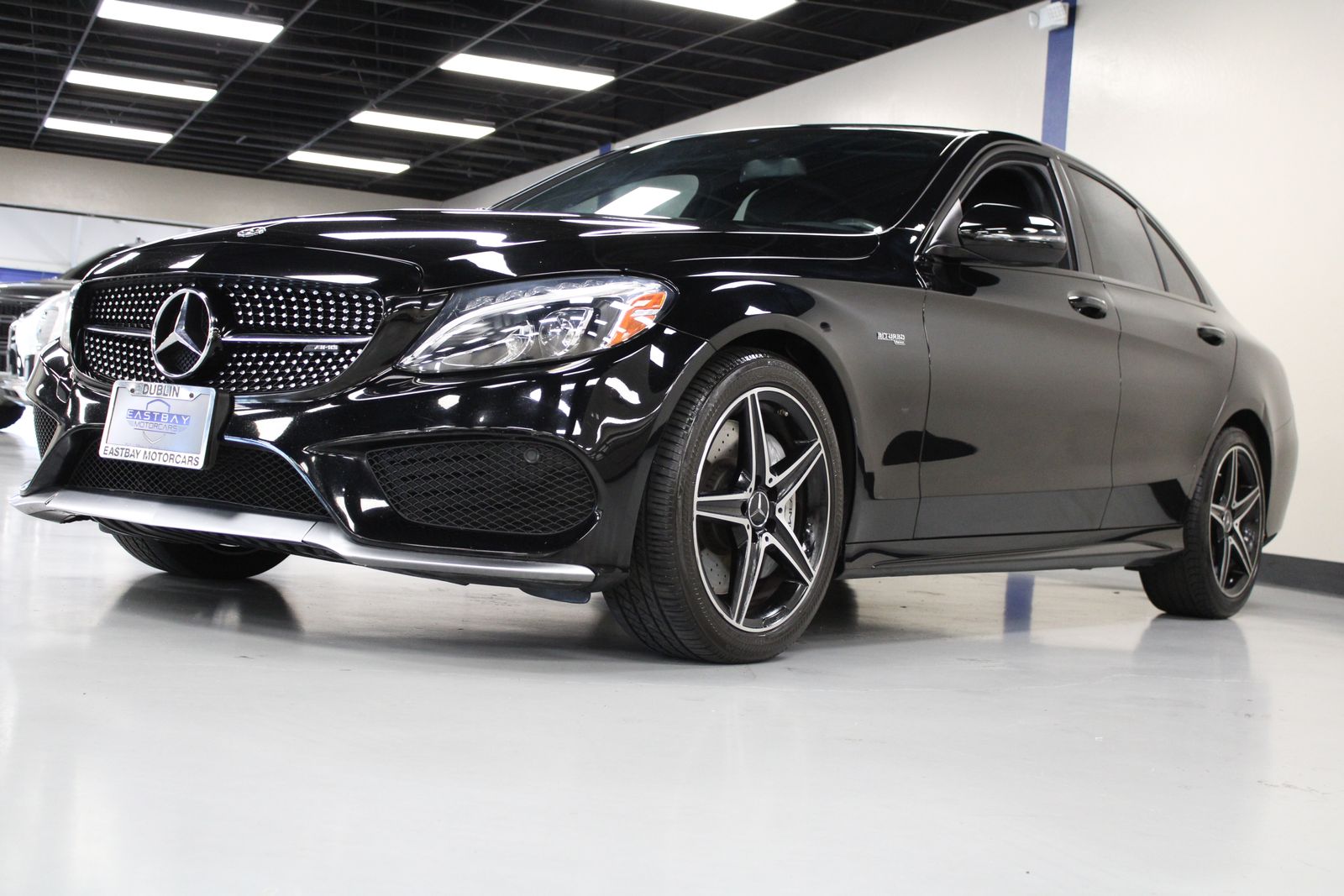 Vehicle image 2 of 35