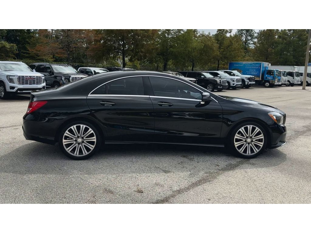 2018 Mercedes-Benz CLA 250 Image 5 of 35