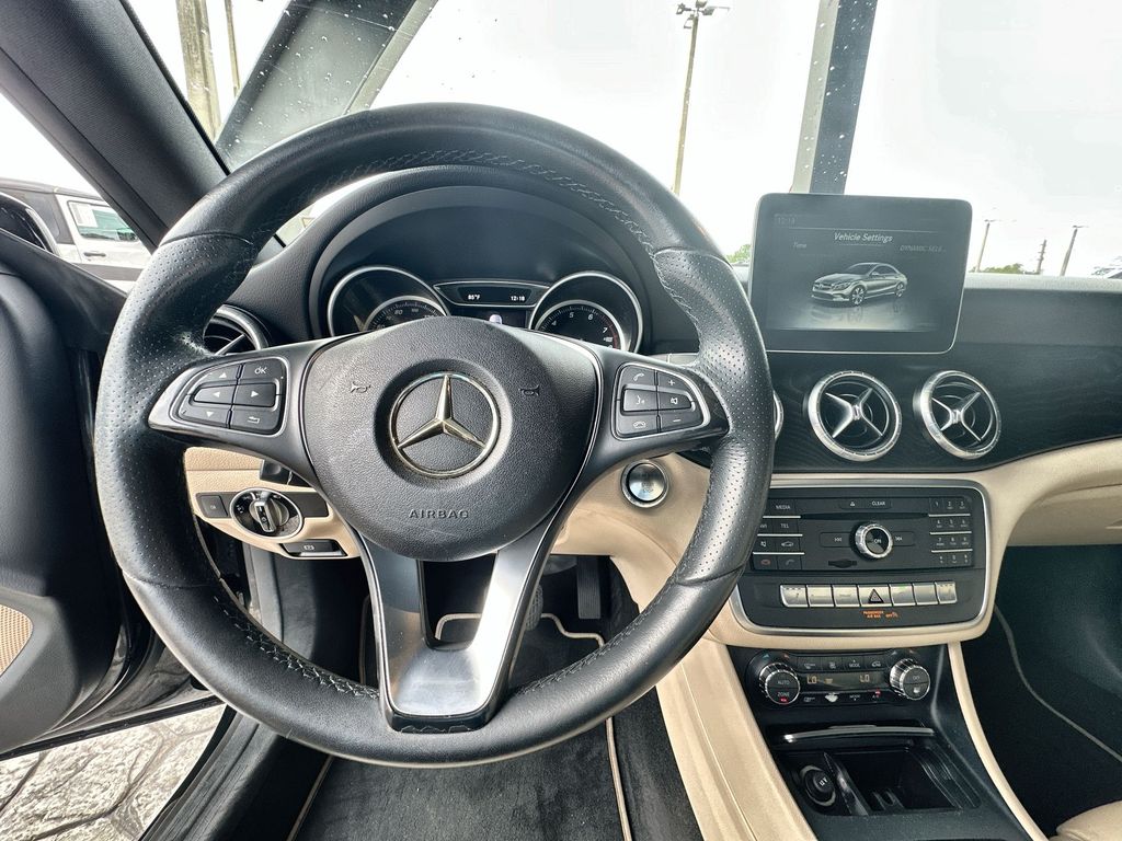 2018 Mercedes-Benz CLA 250 Image 18 of 35