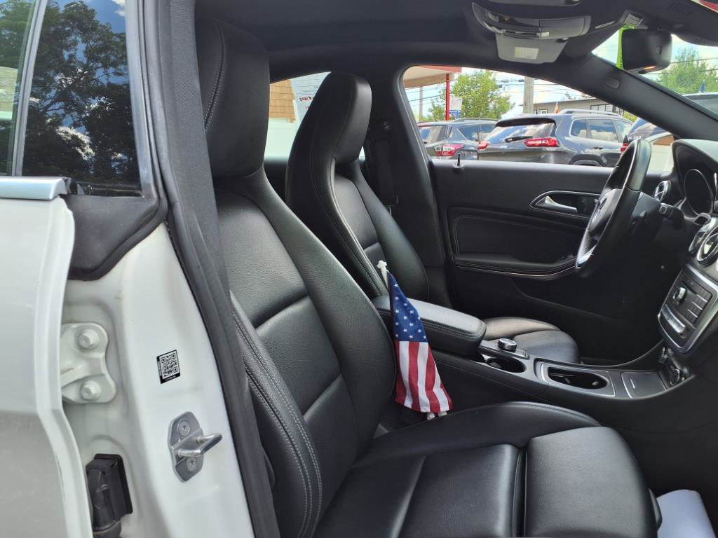 Vehicle image 12 of 36