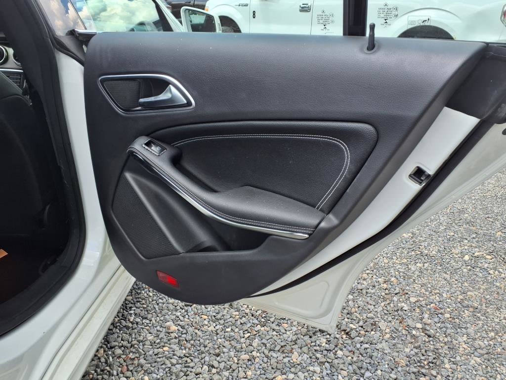Vehicle image 23 of 36
