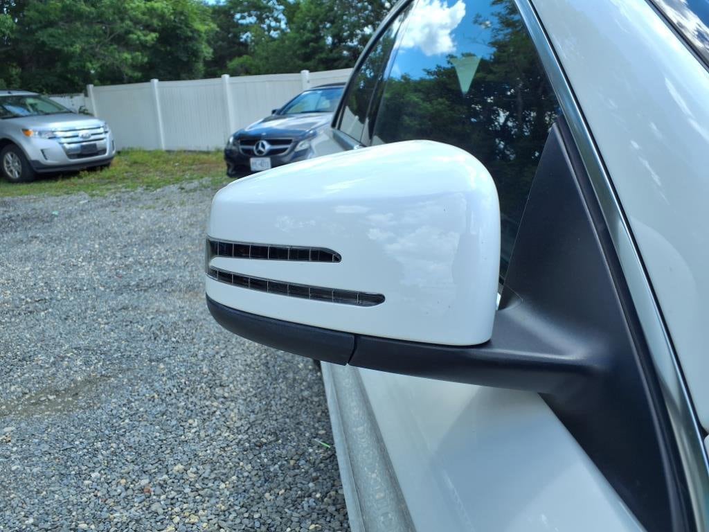 Vehicle image 35 of 36