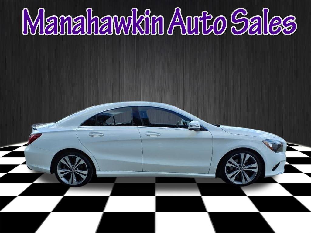 Vehicle image 3 of 36