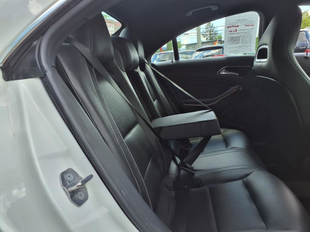 Vehicle image 10 of 36