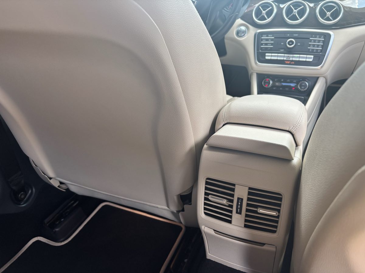 Vehicle image 15 of 23