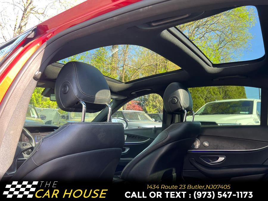 Vehicle image 17 of 35