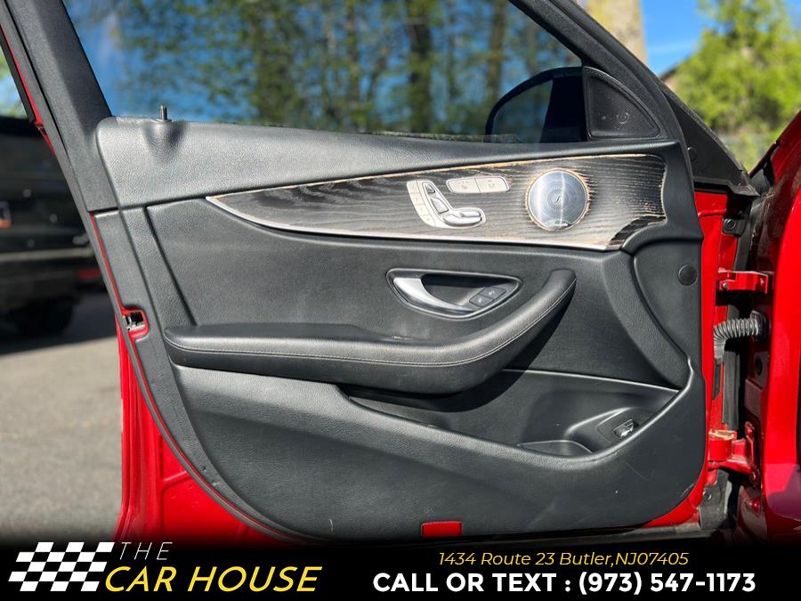 Vehicle image 13 of 35