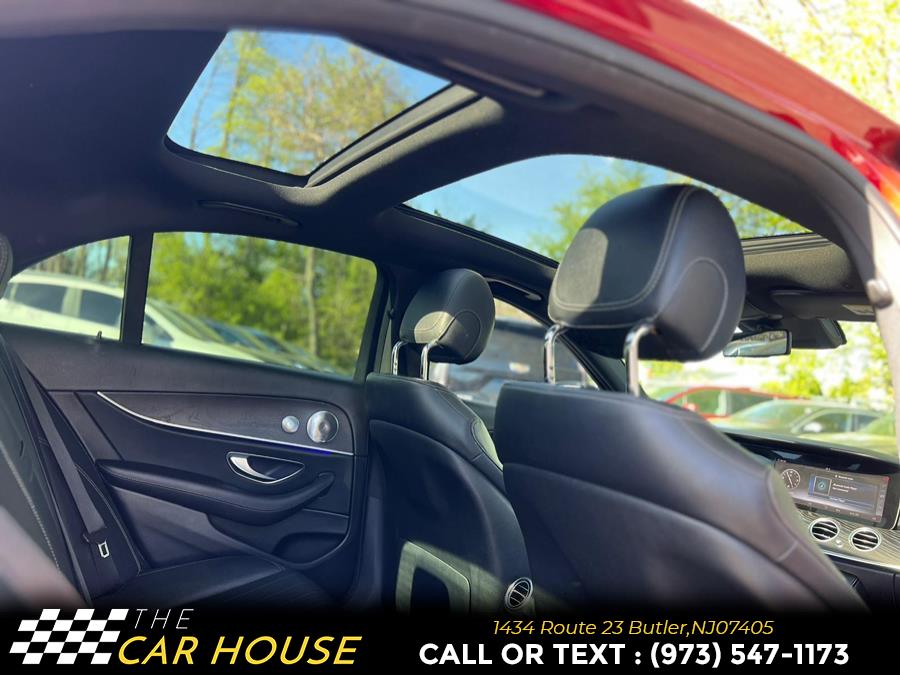 Vehicle image 20 of 35