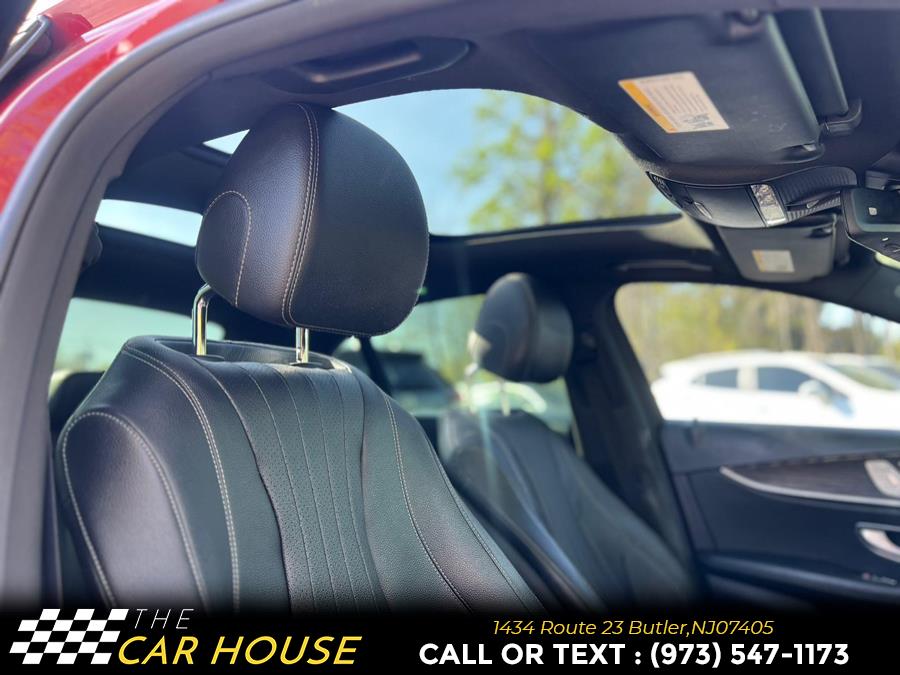 Vehicle image 22 of 35