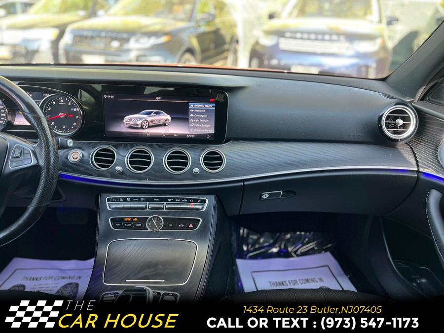 Vehicle image 27 of 35