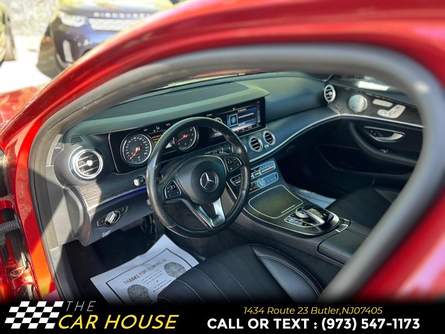 Vehicle image 14 of 35