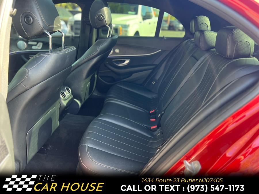Vehicle image 18 of 35