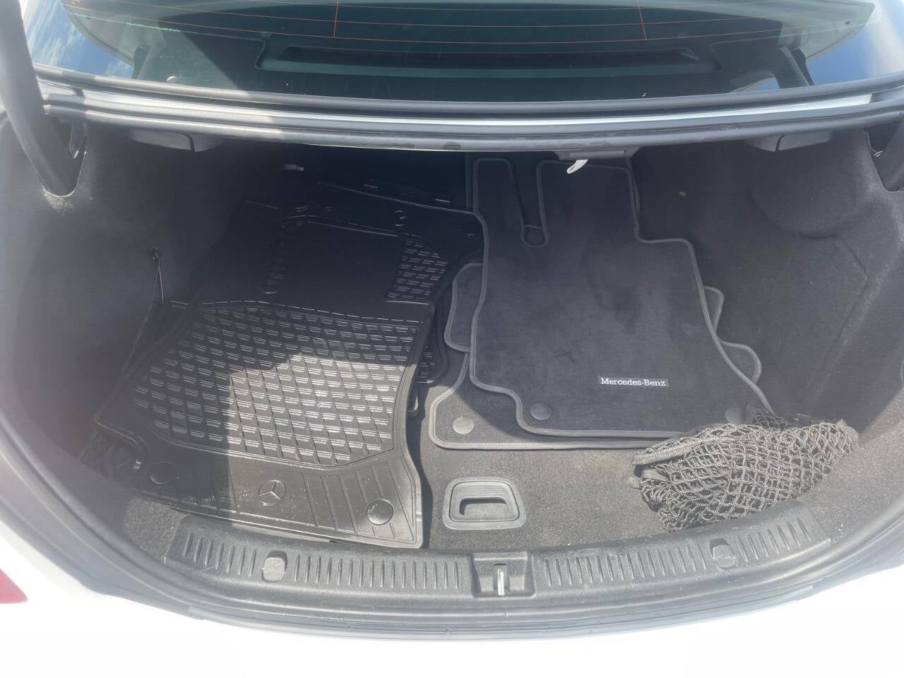 Vehicle image 27 of 47