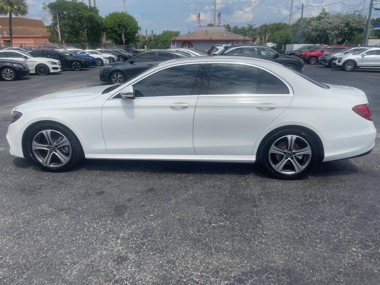 Vehicle image 14 of 47